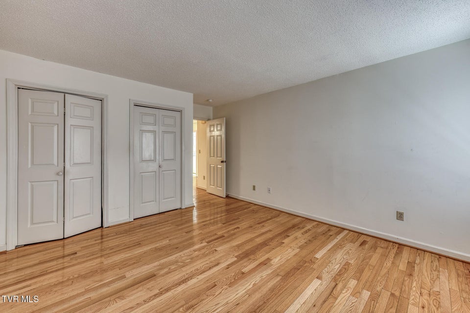 Photo #14: 600 Fleetwood Drive