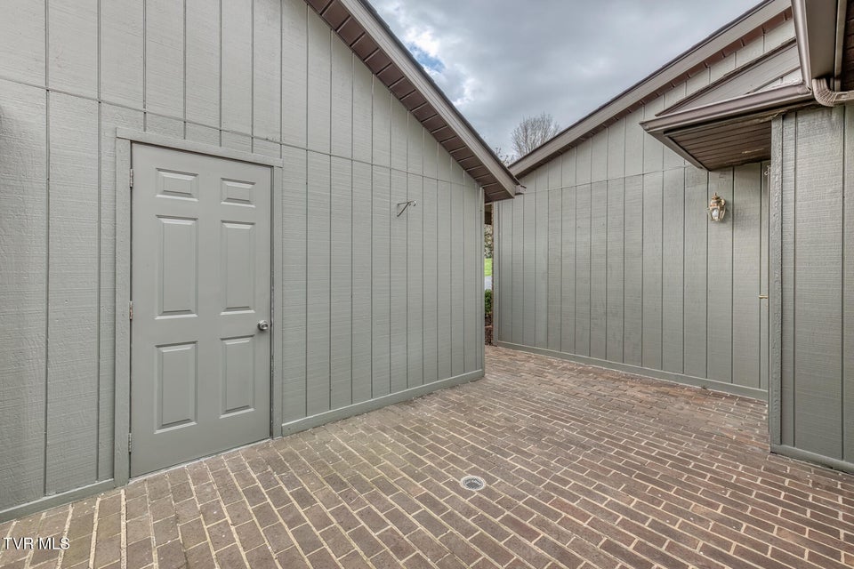 Photo #18: 600 Fleetwood Drive