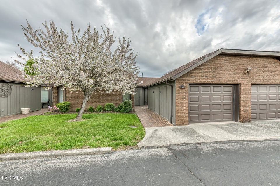 Photo #20: 600 Fleetwood Drive