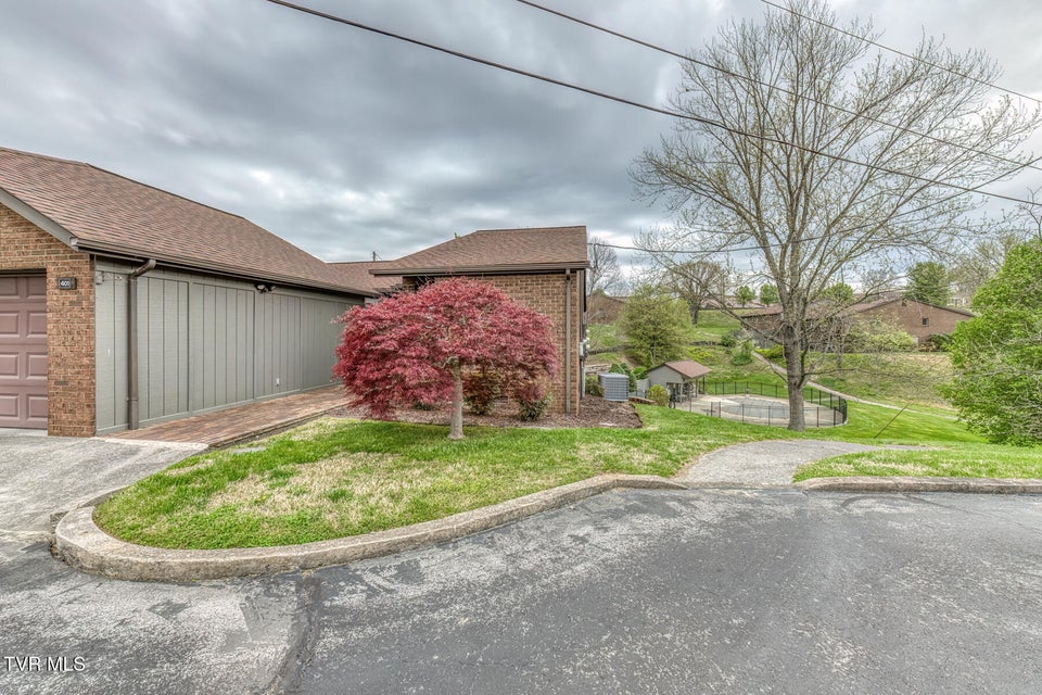 Photo #22: 600 Fleetwood Drive