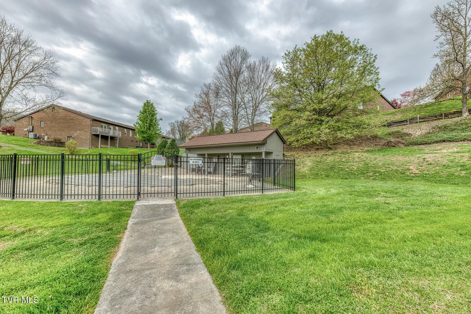 Photo #24: 600 Fleetwood Drive