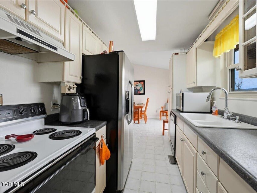 Photo #12: 327 Bluff Village Road