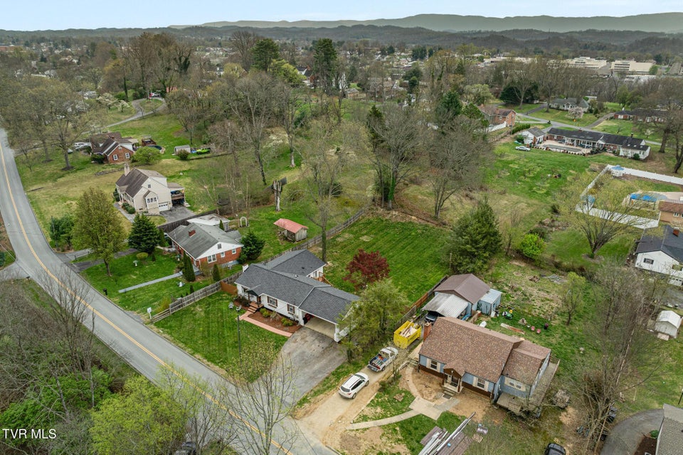 Photo #5: 533 Vance Drive Drive