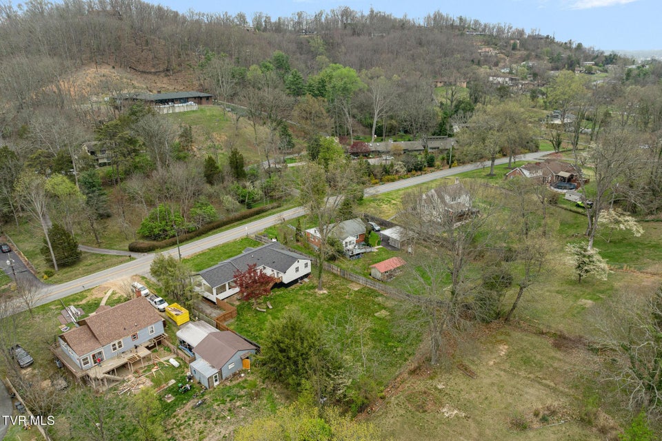 Photo #7: 533 Vance Drive Drive