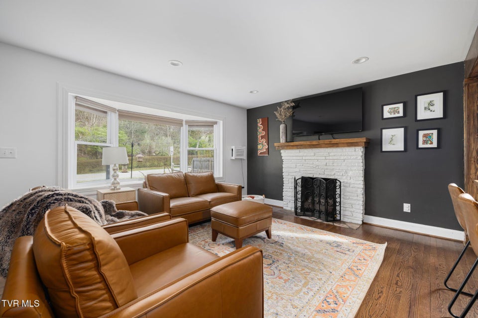 Photo #19: 533 Vance Drive Drive