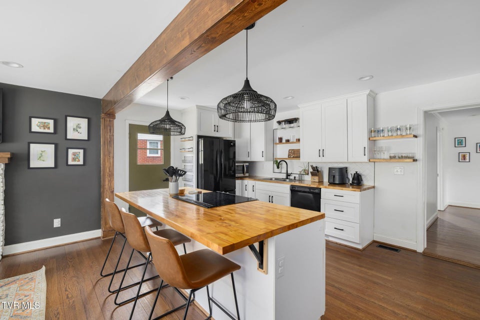 Photo #24: 533 Vance Drive Drive