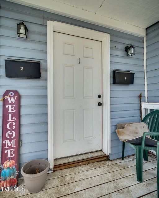 Photo #16: 403 Wilson Avenue