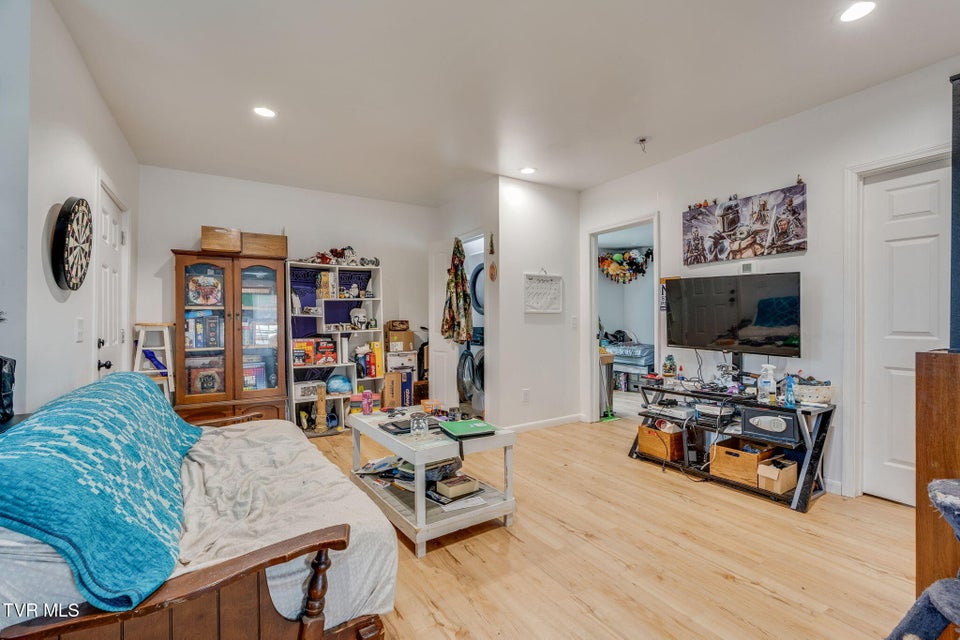 Photo #18: 403 Wilson Avenue