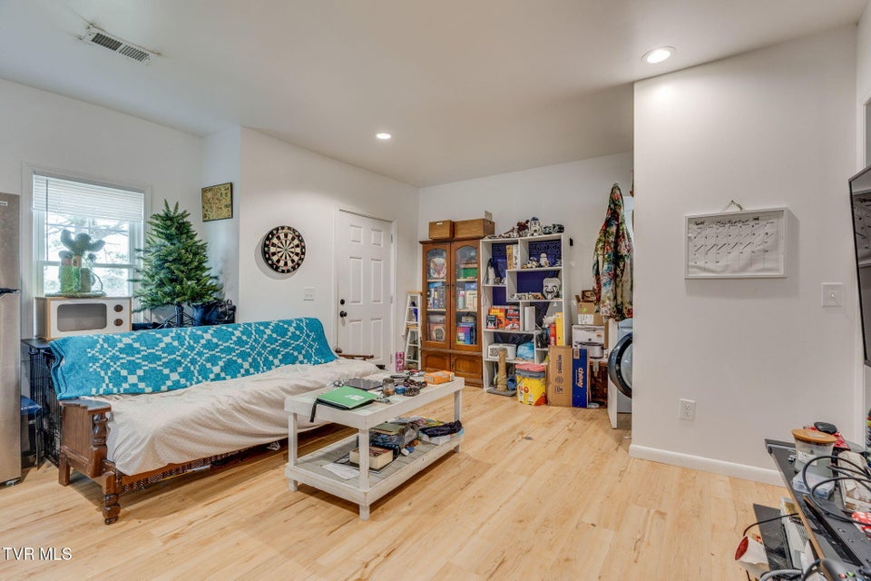 Photo #19: 403 Wilson Avenue