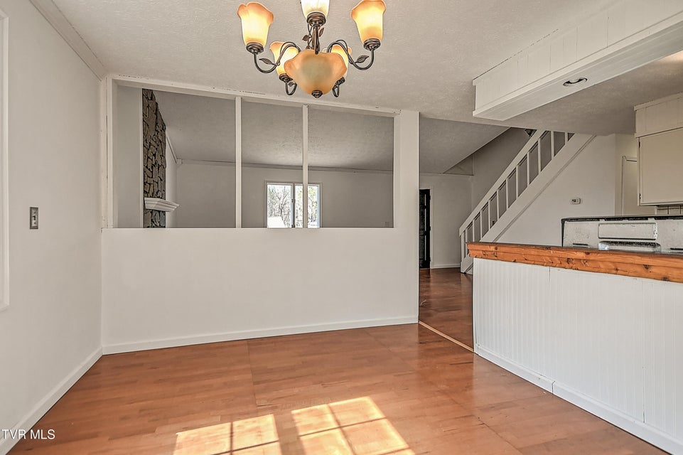 Photo #14: 211 Sunny Hill Court