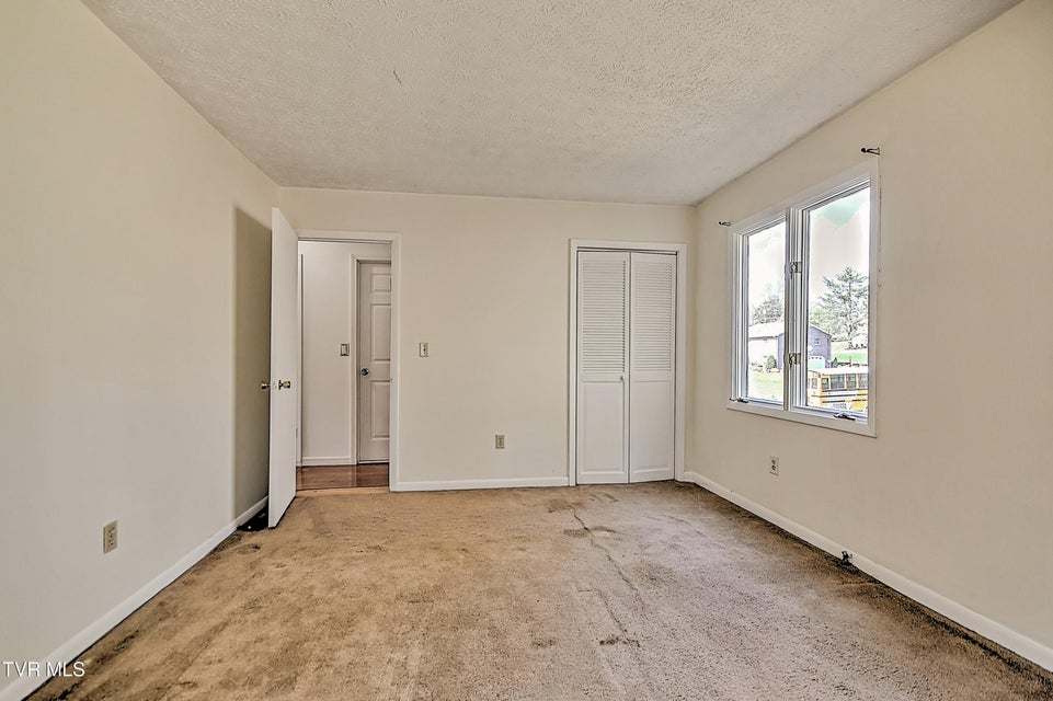 Photo #23: 211 Sunny Hill Court