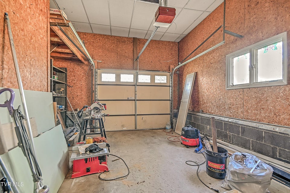 Photo #25: 211 Sunny Hill Court