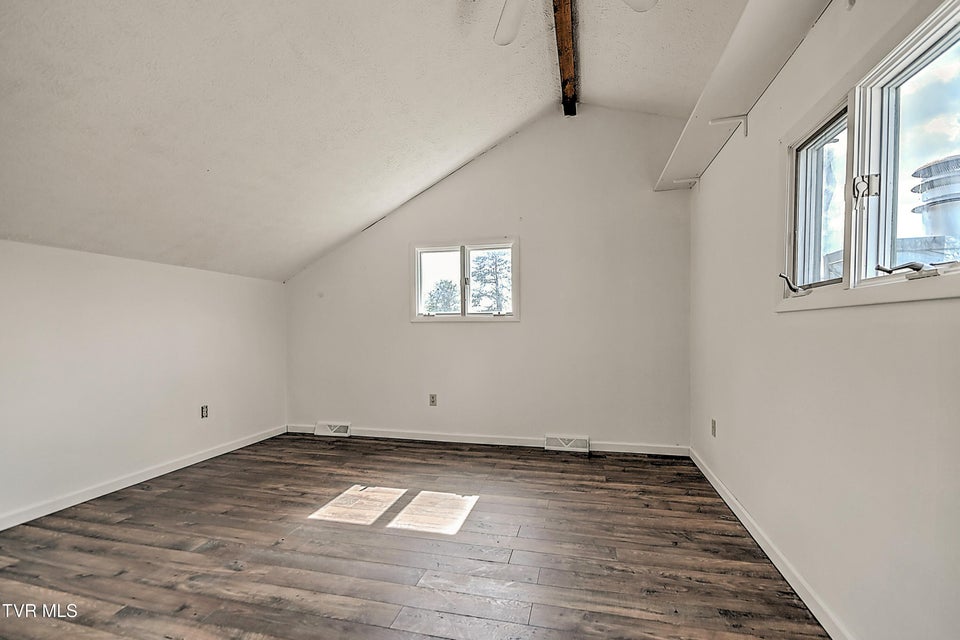 Photo #27: 211 Sunny Hill Court