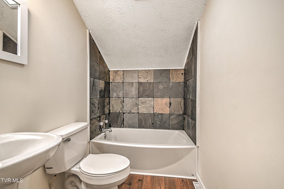 Photo #30: 211 Sunny Hill Court