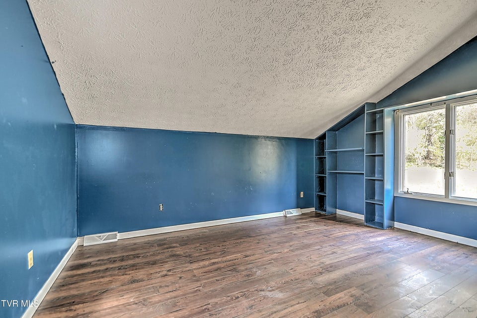 Photo #31: 211 Sunny Hill Court