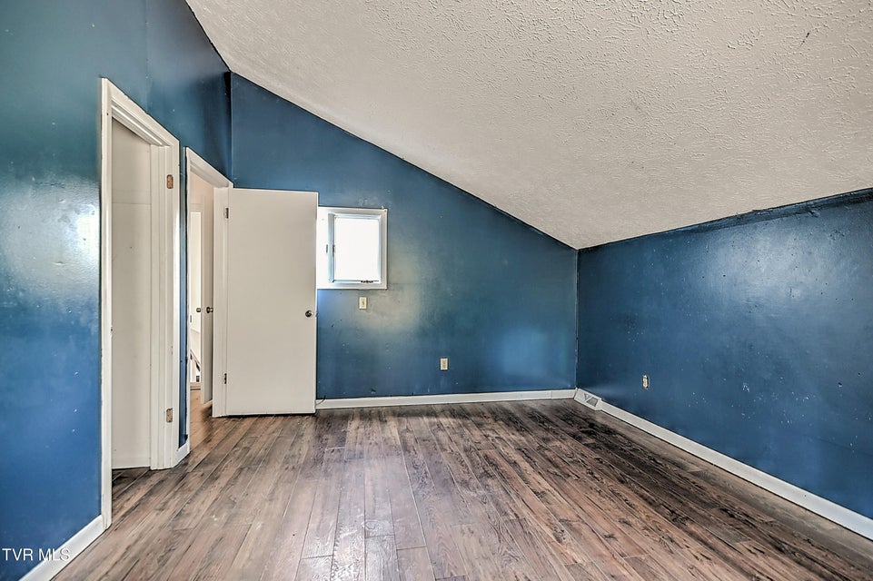 Photo #33: 211 Sunny Hill Court