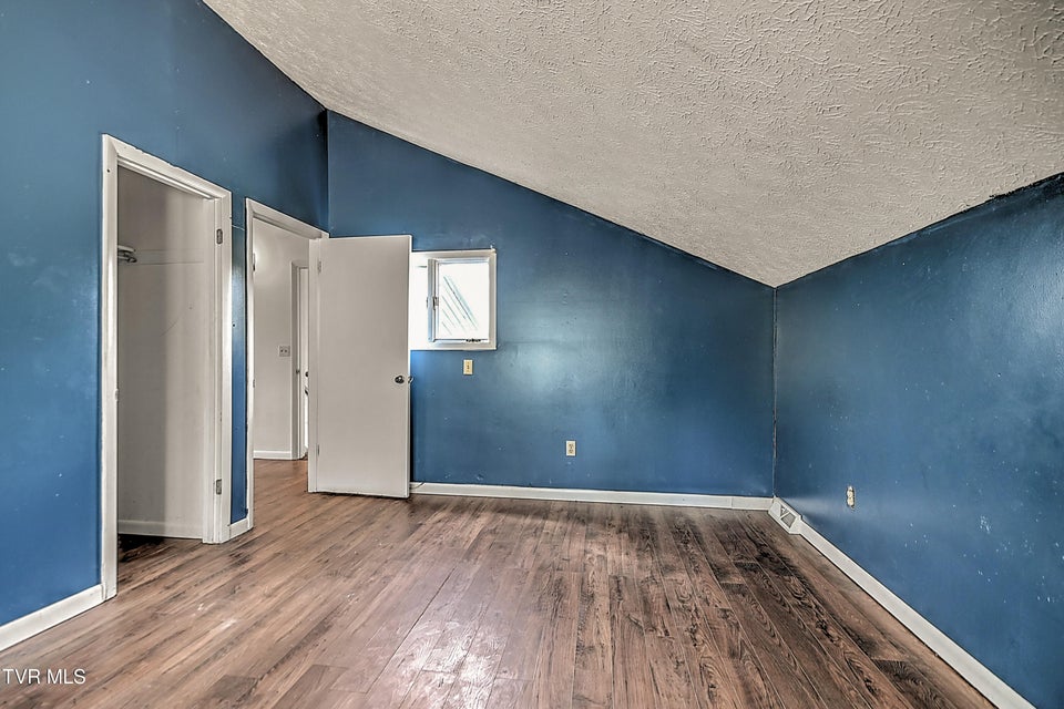 Photo #34: 211 Sunny Hill Court