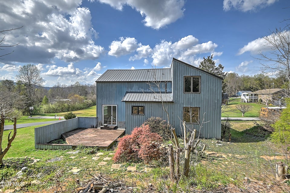 Photo #39: 211 Sunny Hill Court