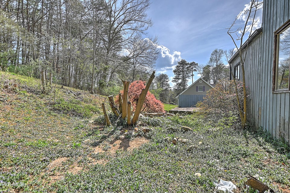 Photo #40: 211 Sunny Hill Court