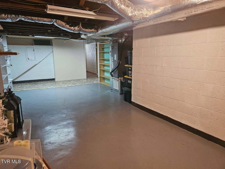 Photo #34: 612 Oakwood Avenue