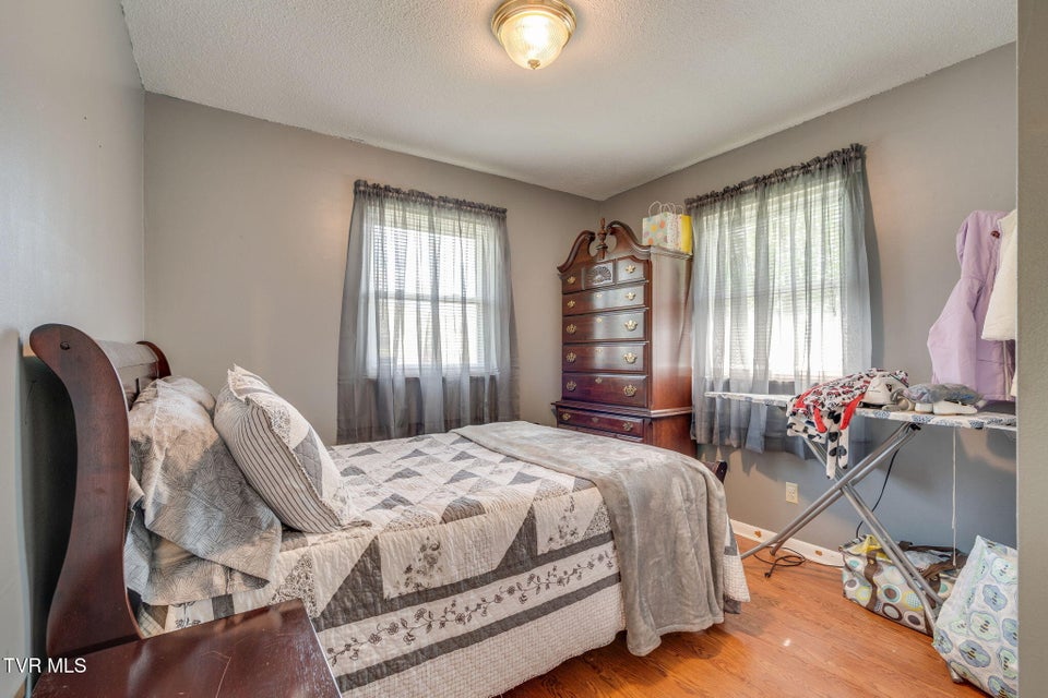 Photo #19: 102 Cresswood Drive