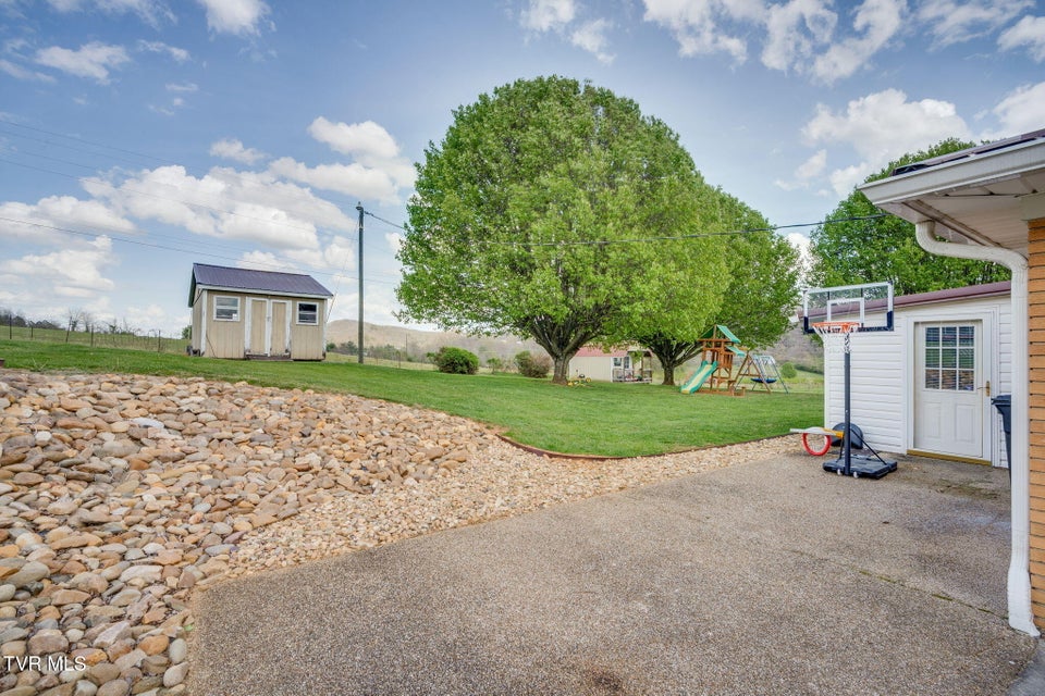 Photo #24: 102 Cresswood Drive