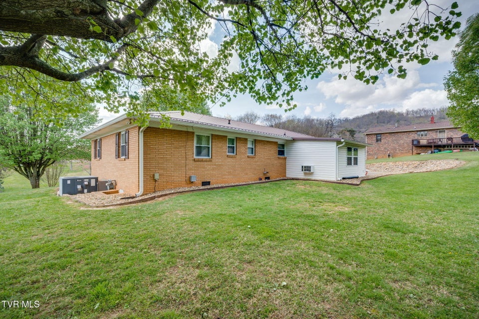 Photo #27: 102 Cresswood Drive