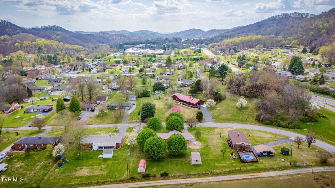 Photo #34: 102 Cresswood Drive