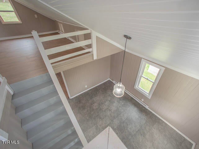 Photo #16: 1927 Fincastle Turnpike