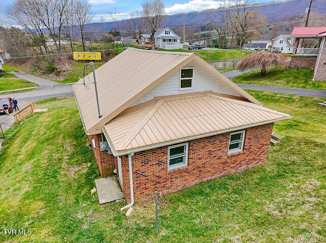 Photo #19: 1927 Fincastle Turnpike