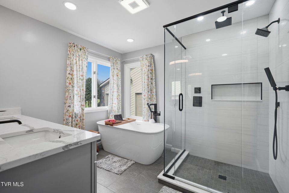 Photo #23: 236 Lake Meadow Drive