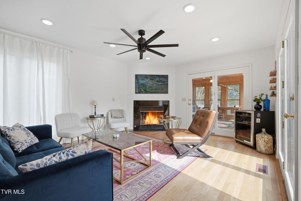 Photo #27: 236 Lake Meadow Drive