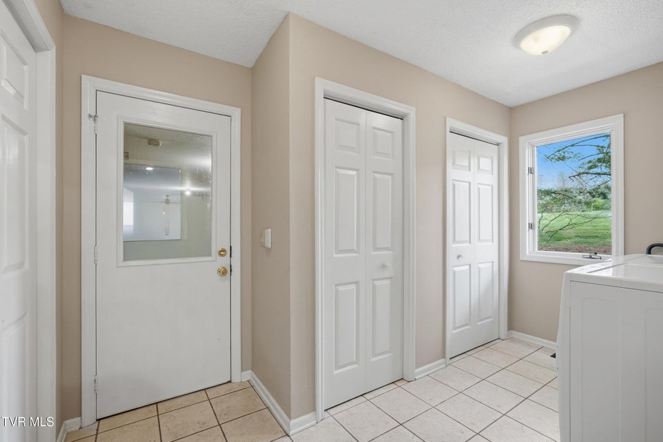 Photo #33: 236 Lake Meadow Drive