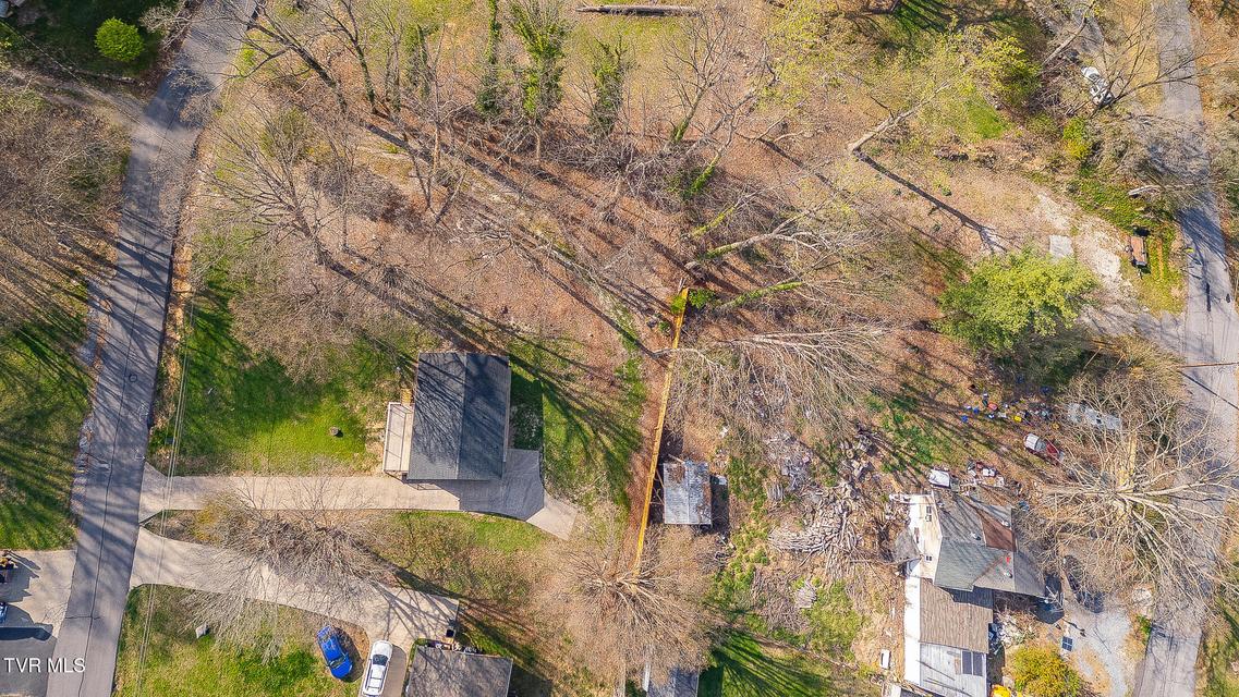 Photo #19: 542 Jersey Street