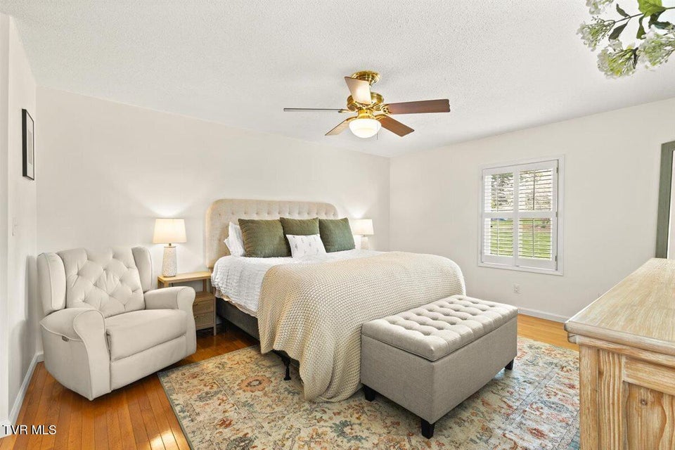 Photo #17: 1405 Woodmont Drive