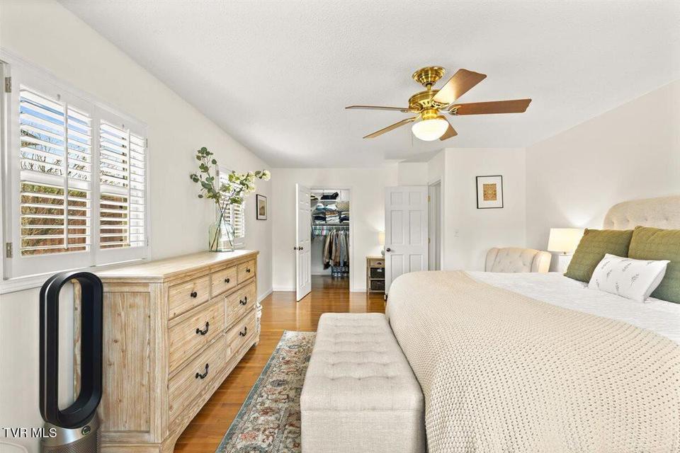 Photo #18: 1405 Woodmont Drive