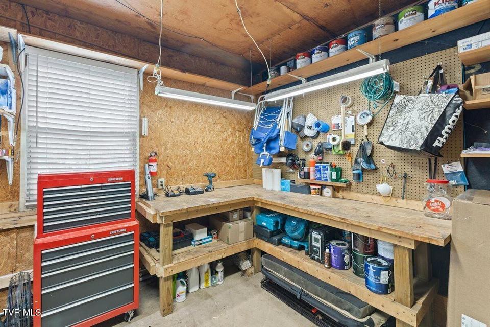 Photo #31: 1405 Woodmont Drive