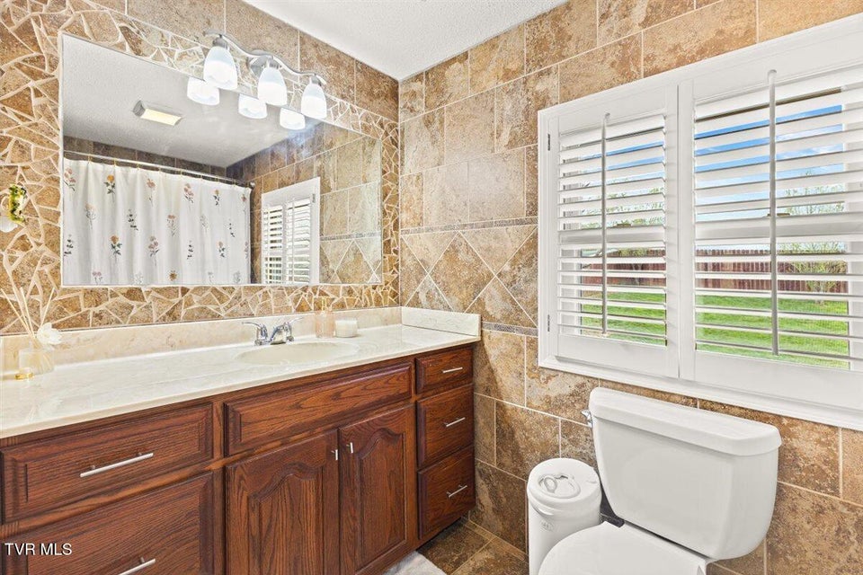 Photo #37: 1405 Woodmont Drive