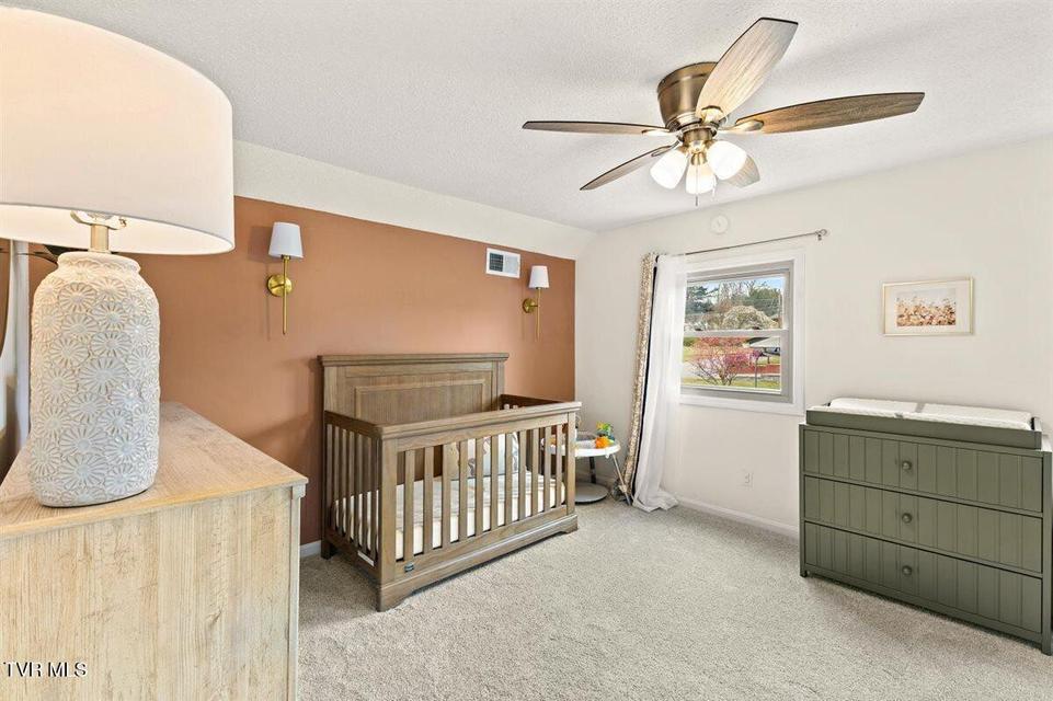 Photo #40: 1405 Woodmont Drive