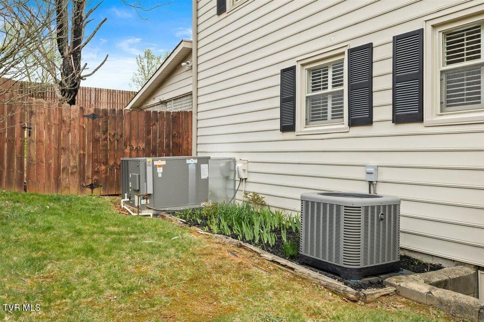 Photo #50: 1405 Woodmont Drive