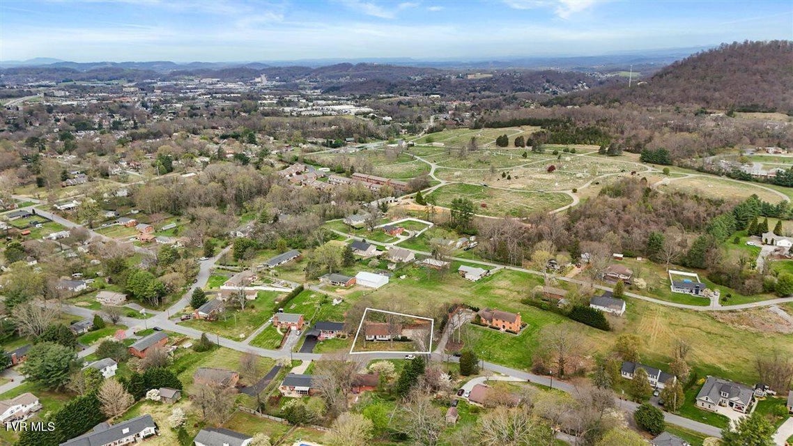 Photo #51: 1405 Woodmont Drive