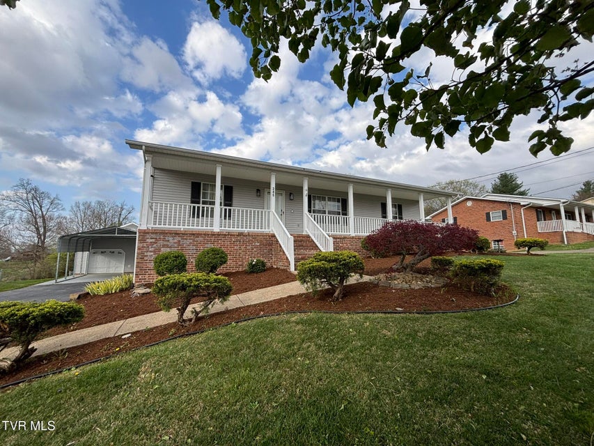 Photo #2: 285 Brian Circle