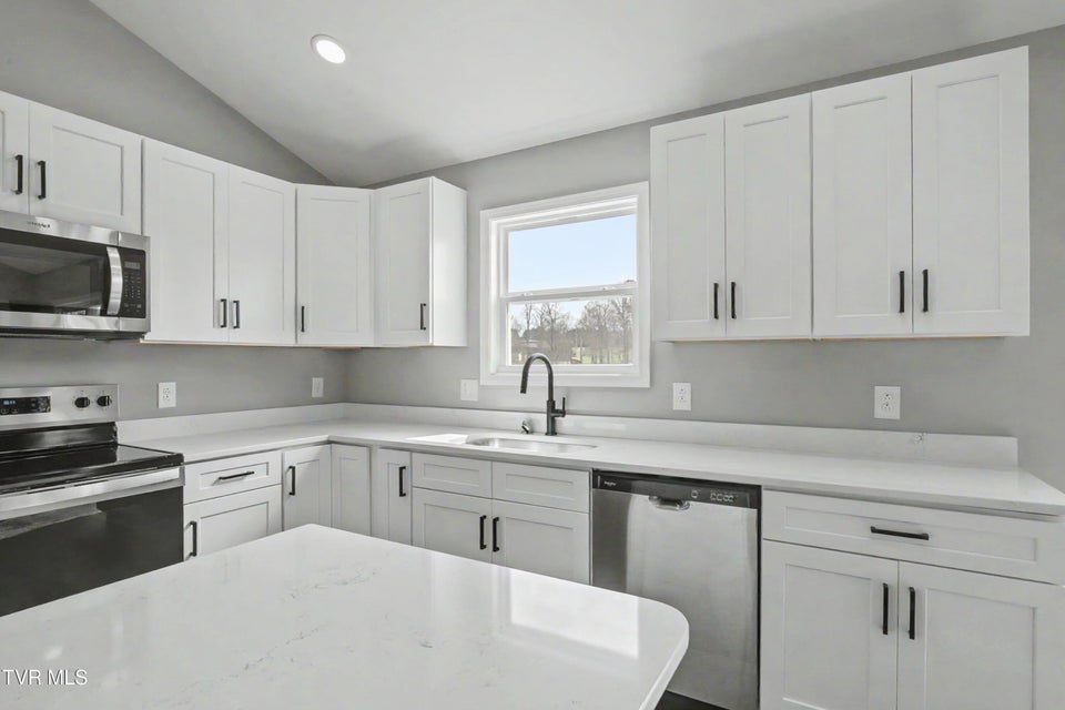 Photo #10: 420 Barren Valley Road