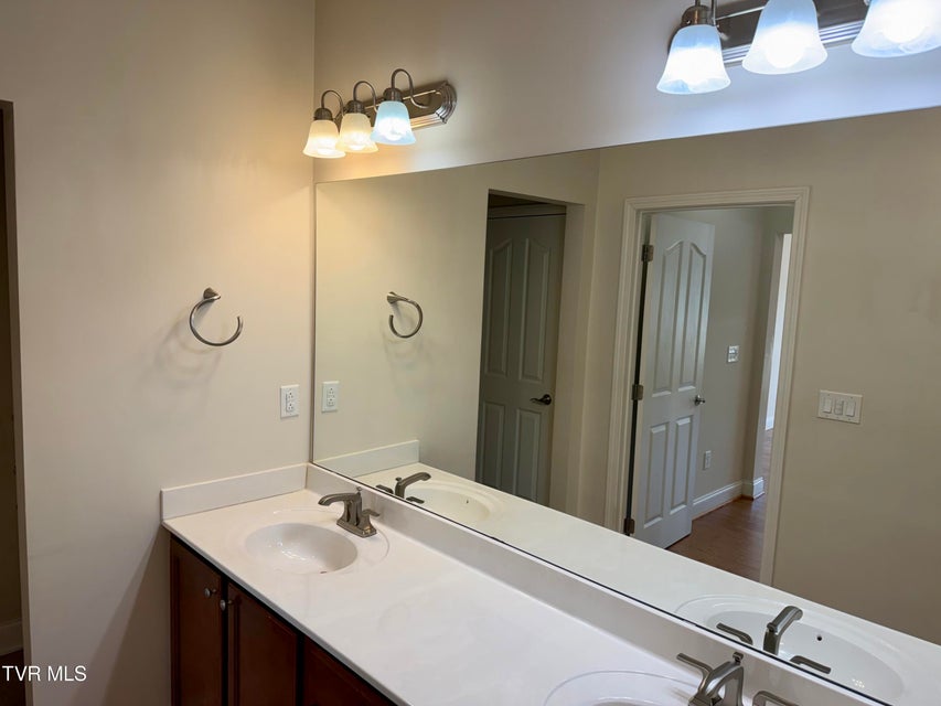 Photo #28: 1450 Hatterdale Farm Road