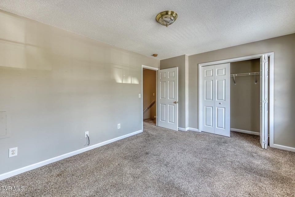 Photo #14: 716 King Springs Road