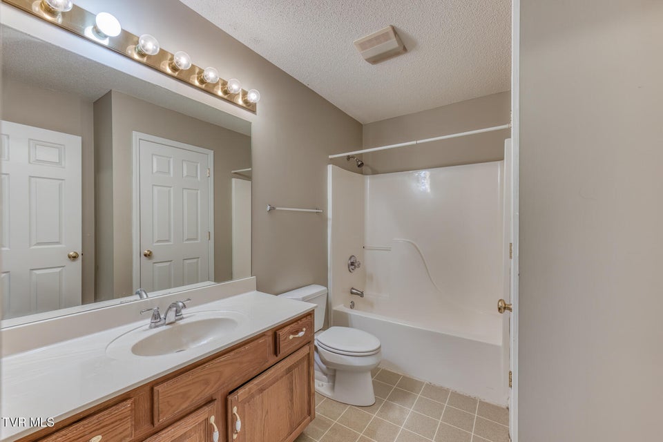 Photo #15: 716 King Springs Road