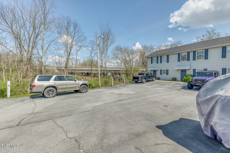 Photo #21: 716 King Springs Road