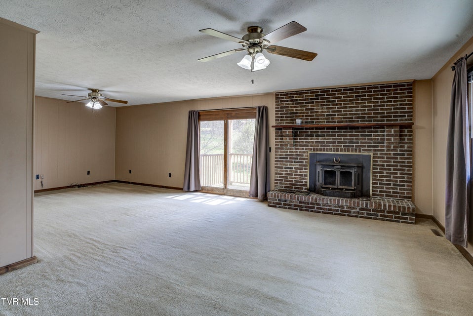 Photo #11: 131 Leedy Lane