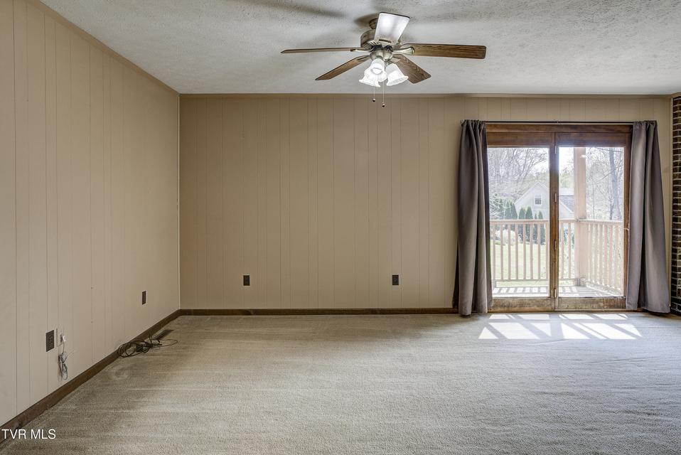 Photo #15: 131 Leedy Lane