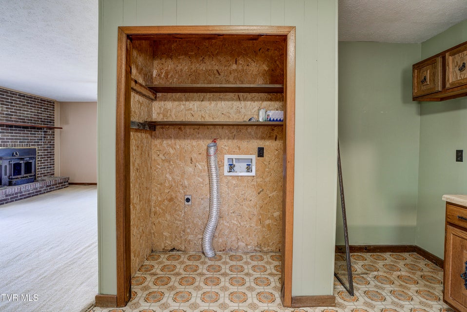 Photo #20: 131 Leedy Lane